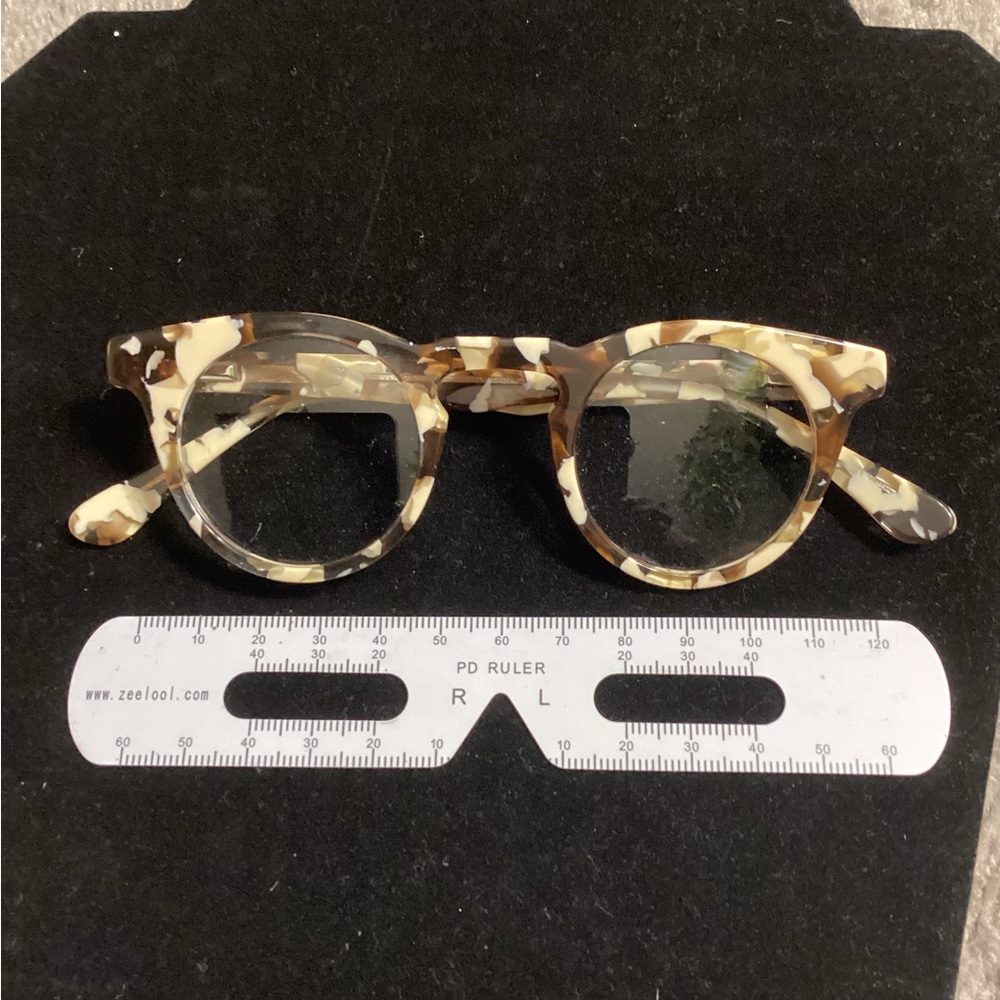 Optical Frames